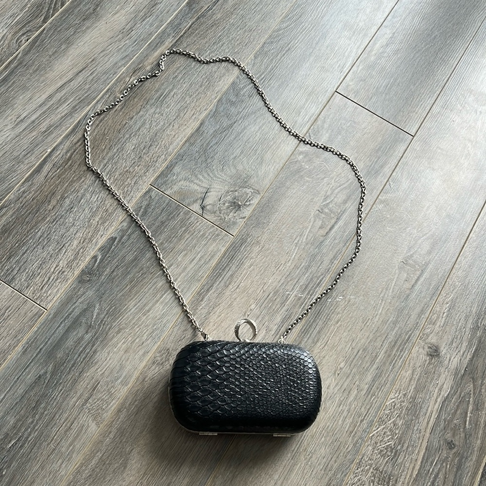 Le Chateau Black Snackprint Clutch/ Crossbody